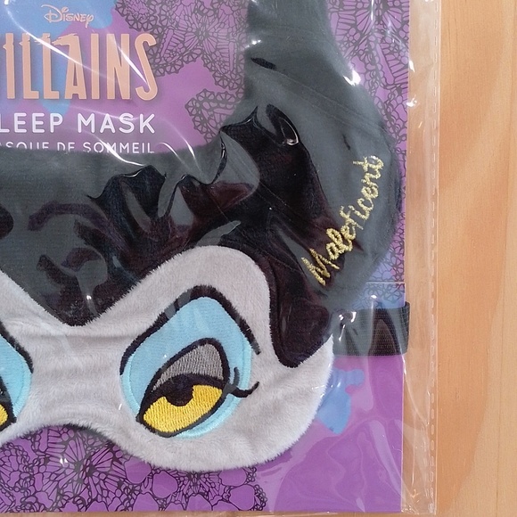 Disney Maleficent Beauty Sleep Mask - Picture 8 of 9